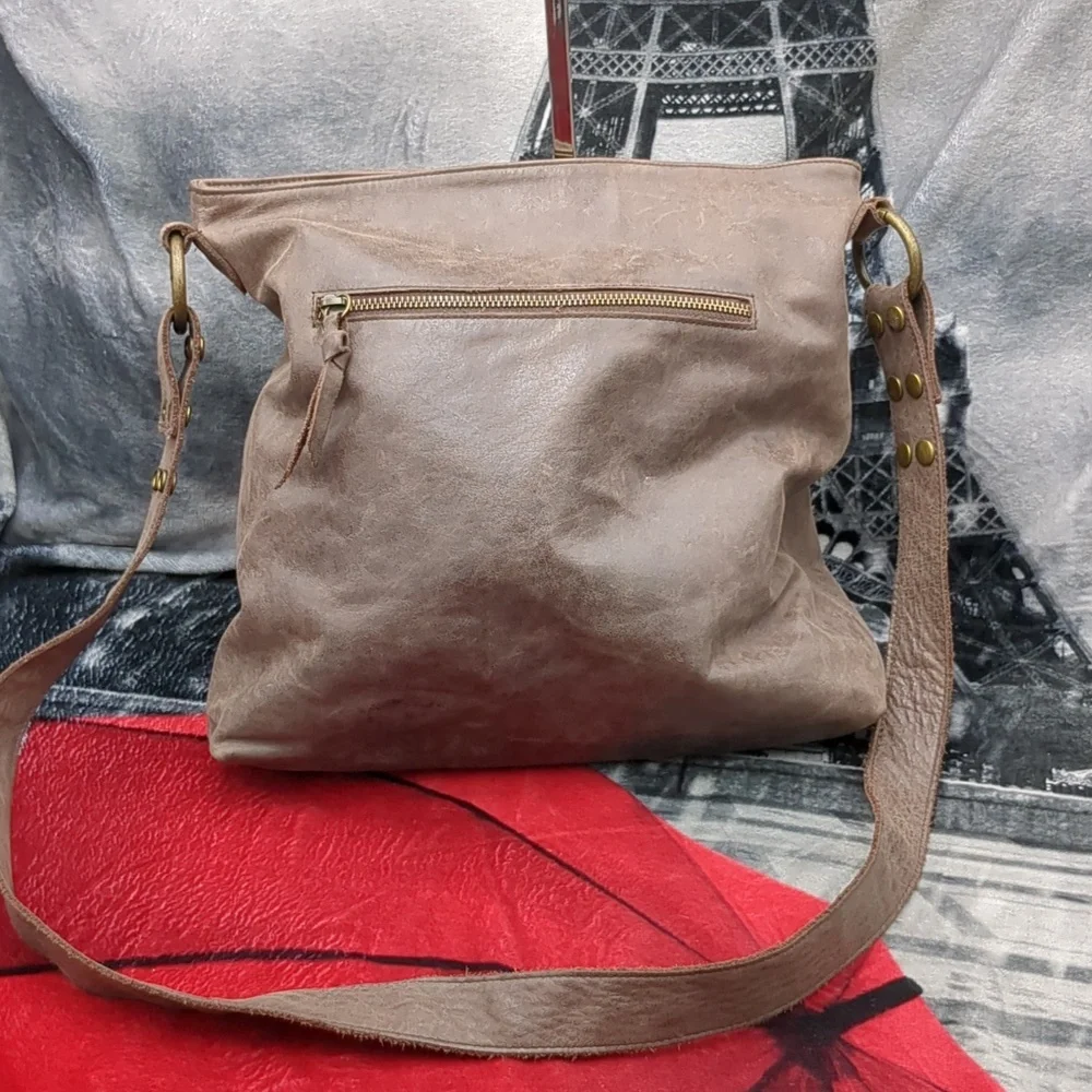 Chen and Derington leather bag